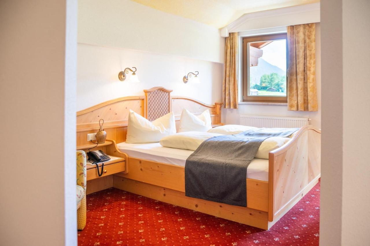Biohotel Rastbichlhof Neustift im Stubaital Exterior foto